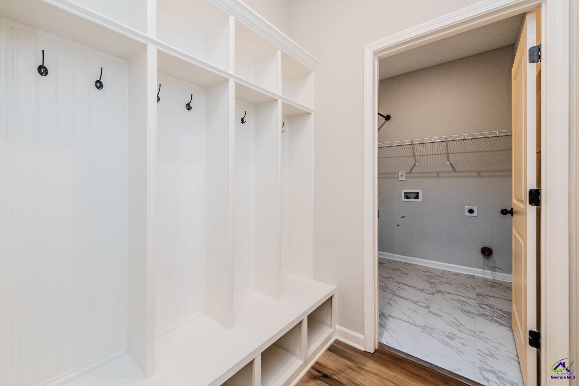 309 E River Cane Run