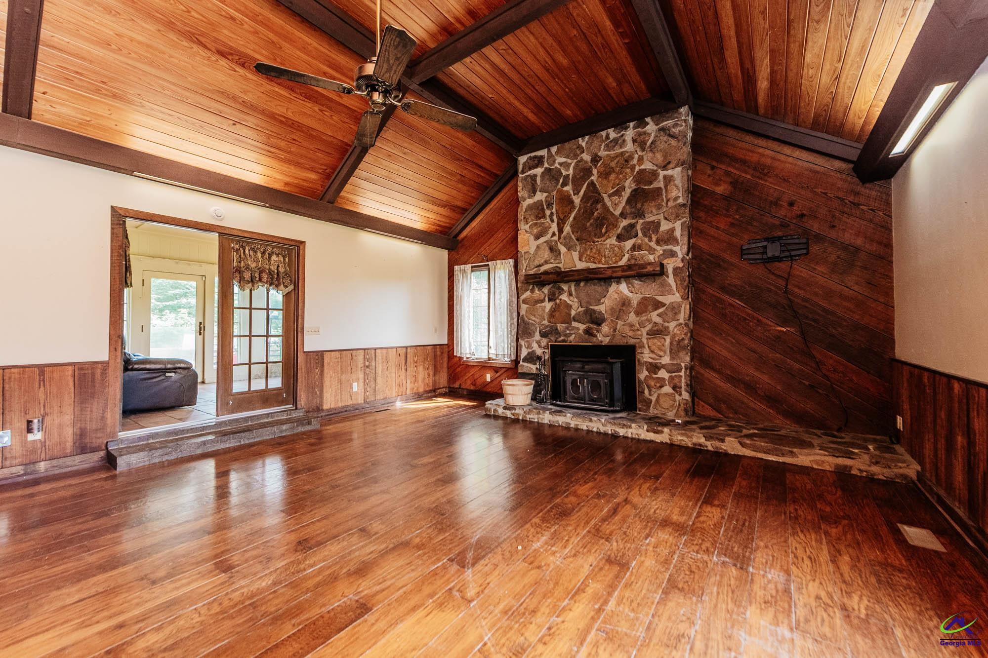 1227 Hawkinsville Highway