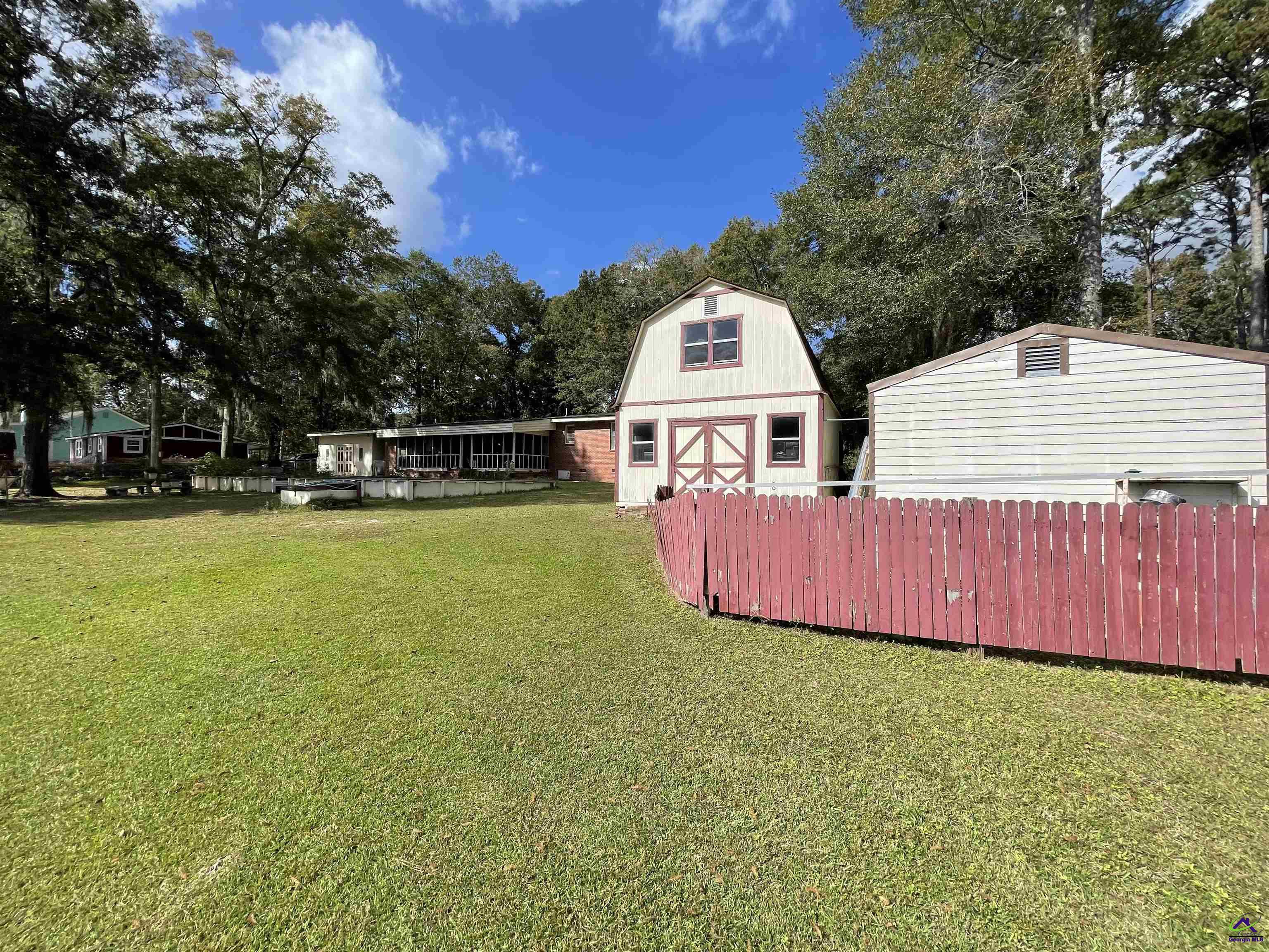 251 N Cedar Creek Road