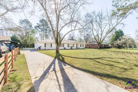 1402 Knoxville Street Fort Valley GA 31030