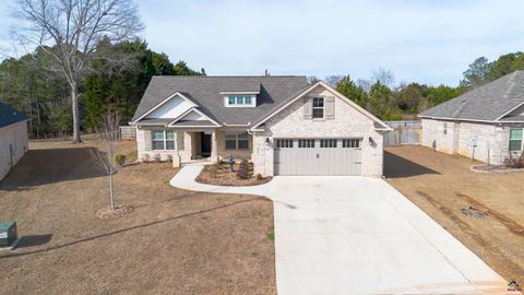 219 Otters Ridge Drive Kathleen GA 31047