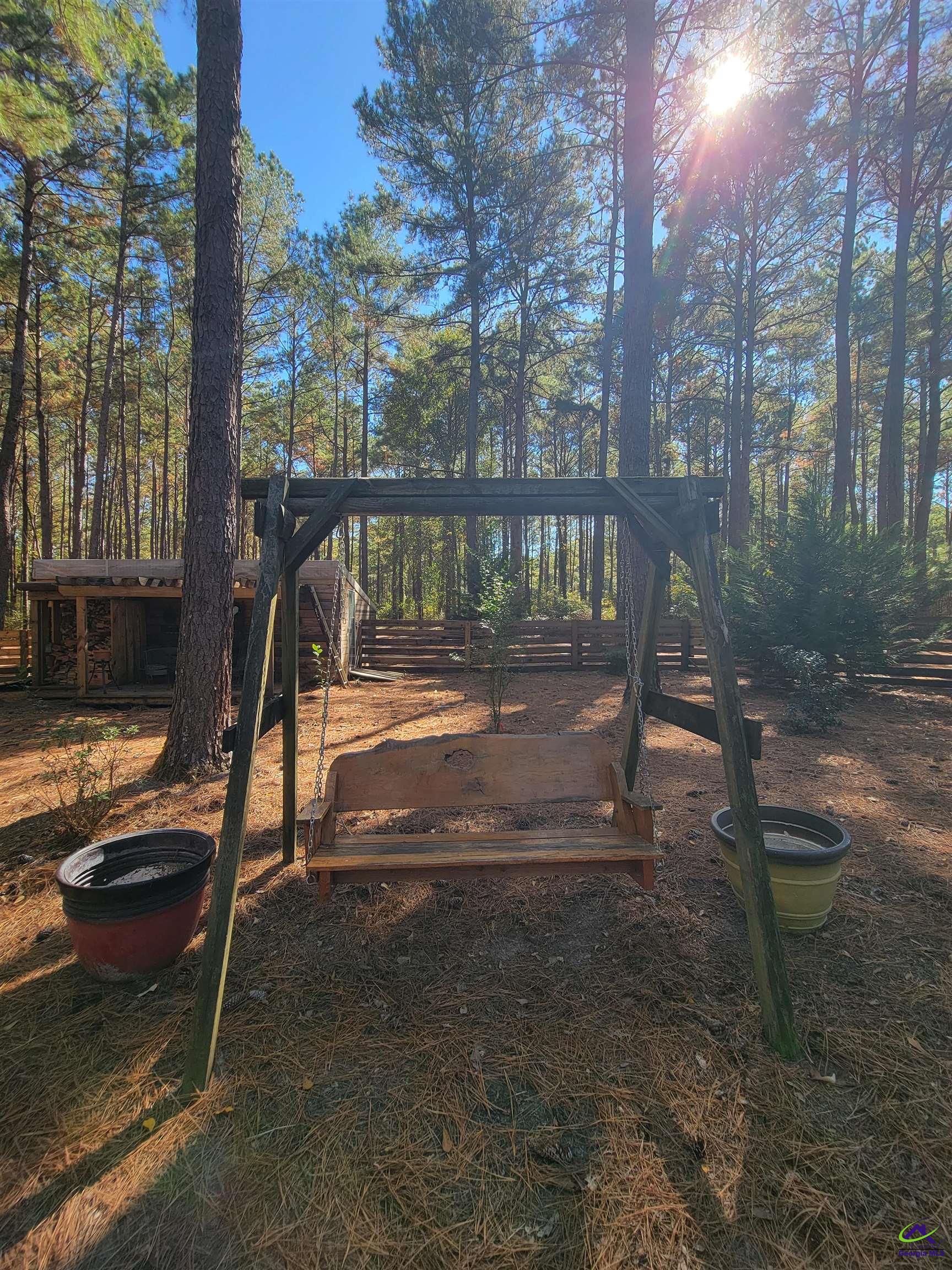 1159 Pineview Highway