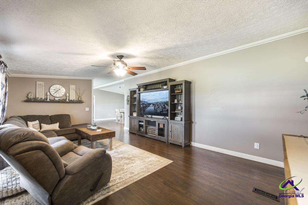 131 Griffin Rd