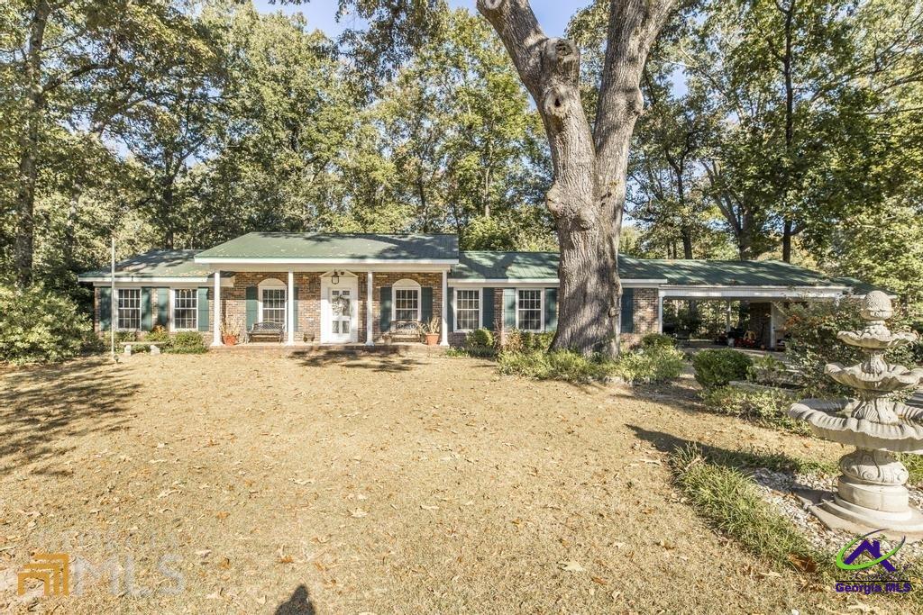 123 S Amanda Place