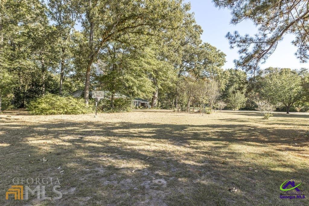 123 S Amanda Place