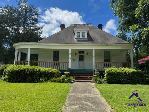 313 W Church Street Fort Valley GA 31030