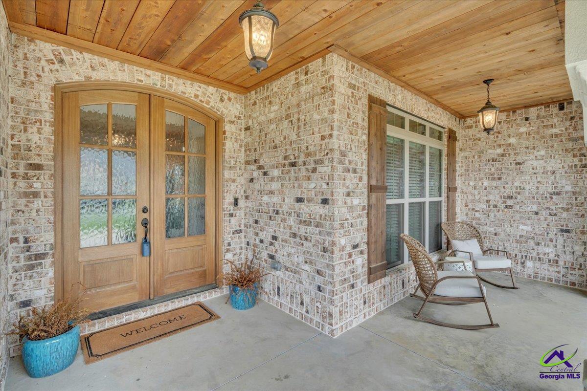 502 Woodlands
