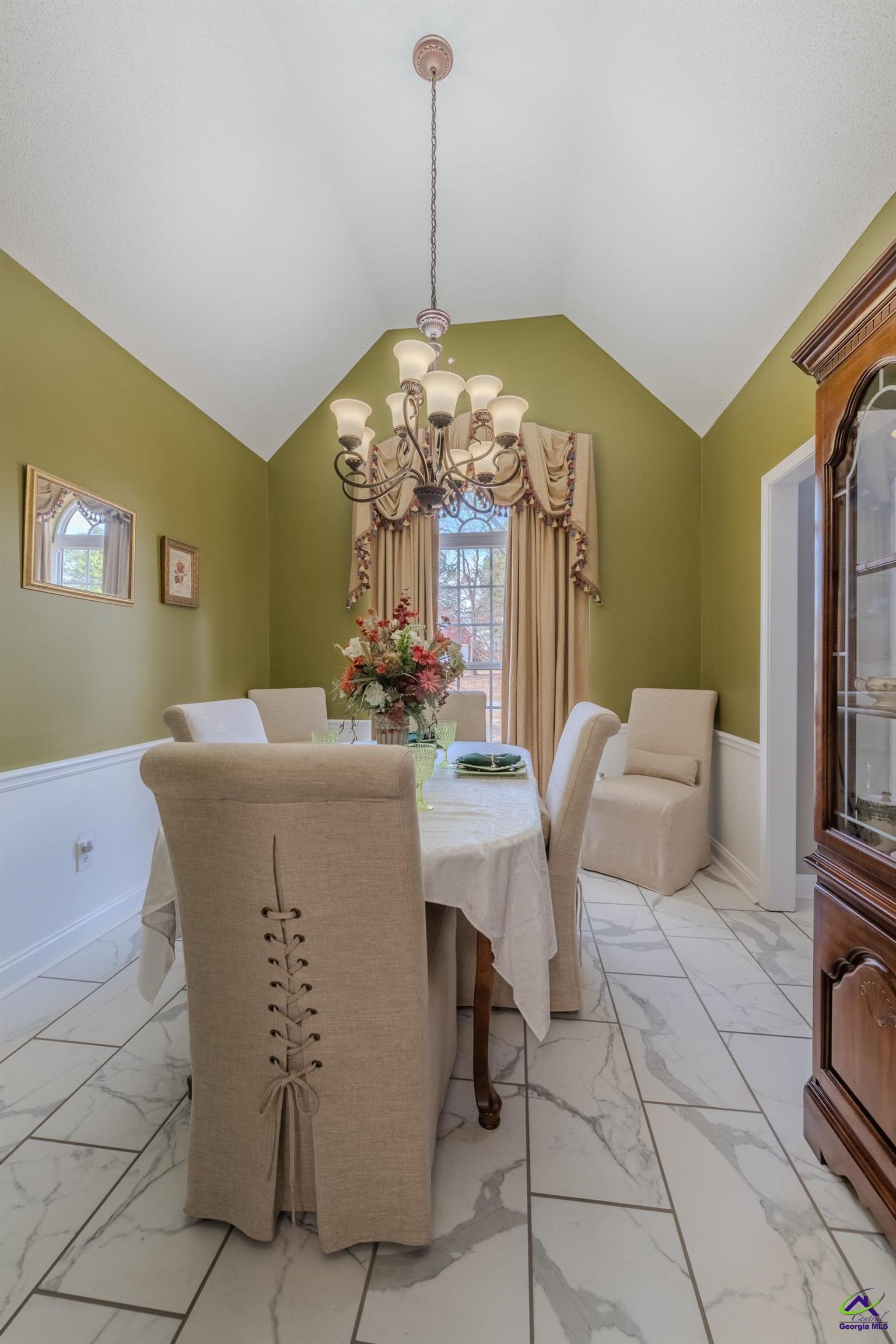 118 Quinelle Dr