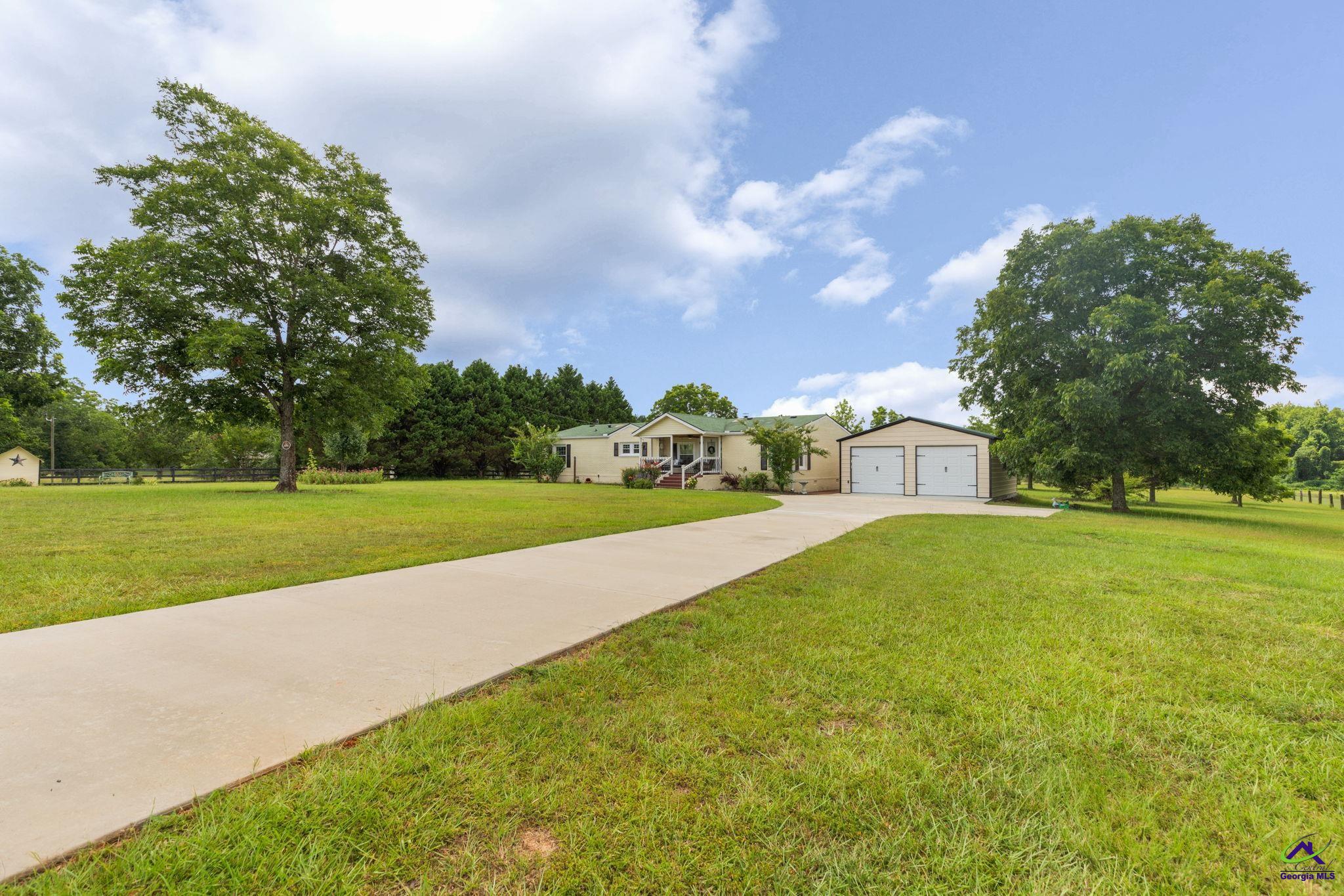 792 Ellis Road
