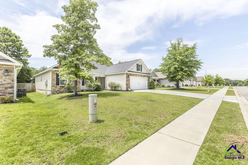 306 Gibson Circle