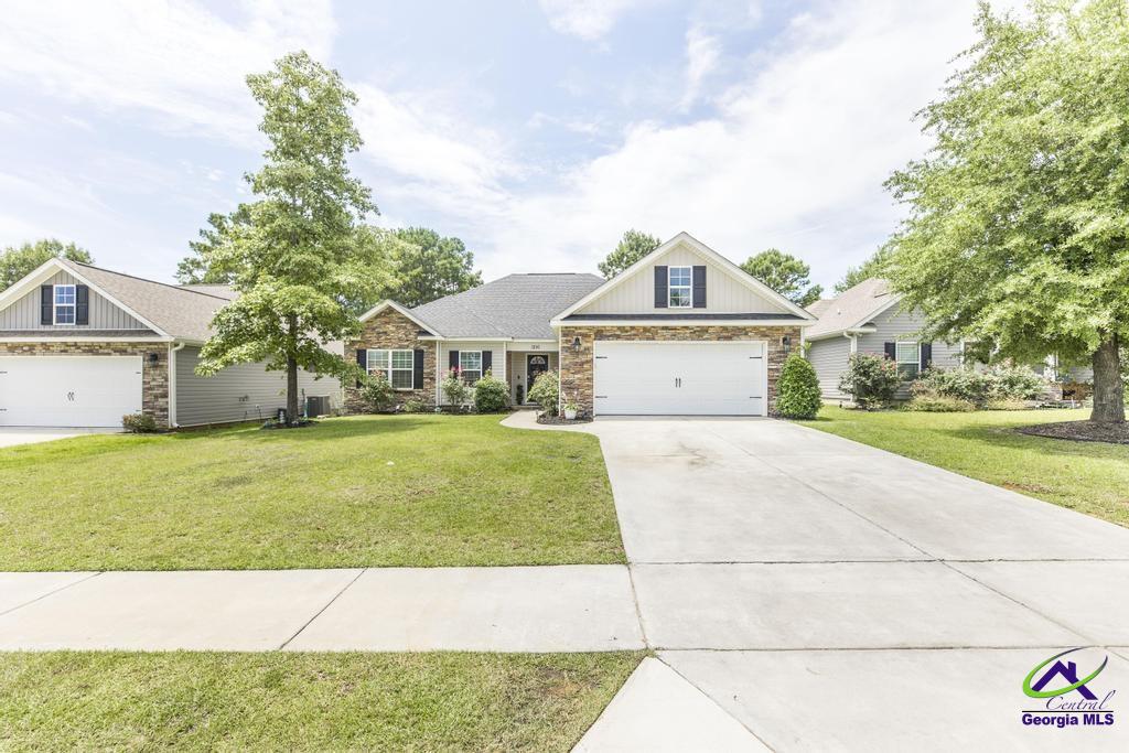 306 Gibson Circle