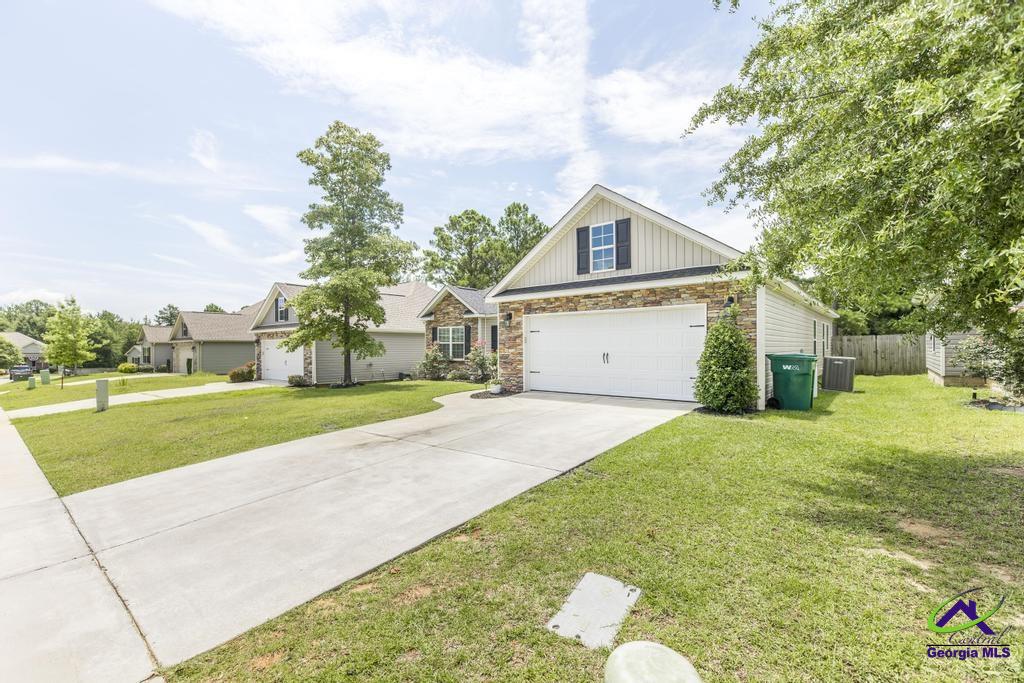 306 Gibson Circle