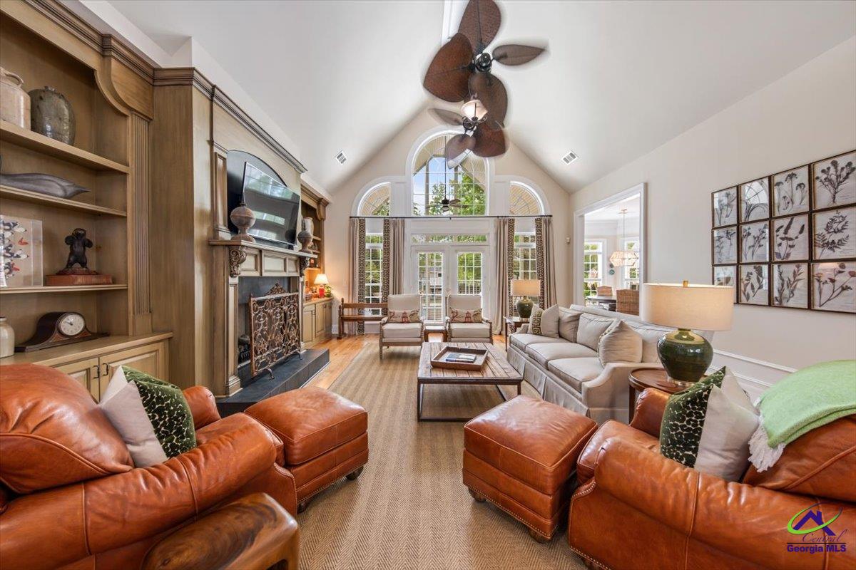 624 Bellgrove Point