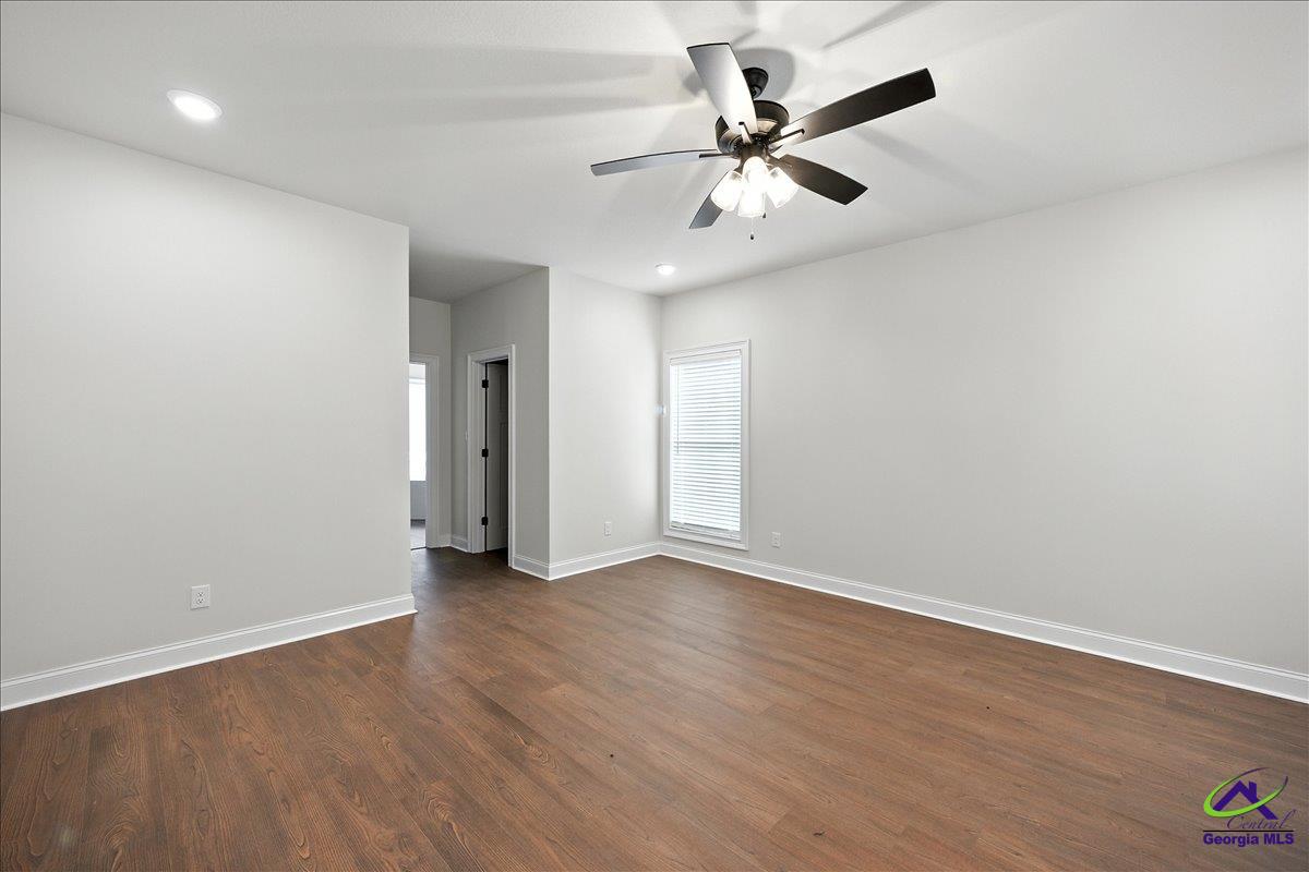 279 River North Boulevard