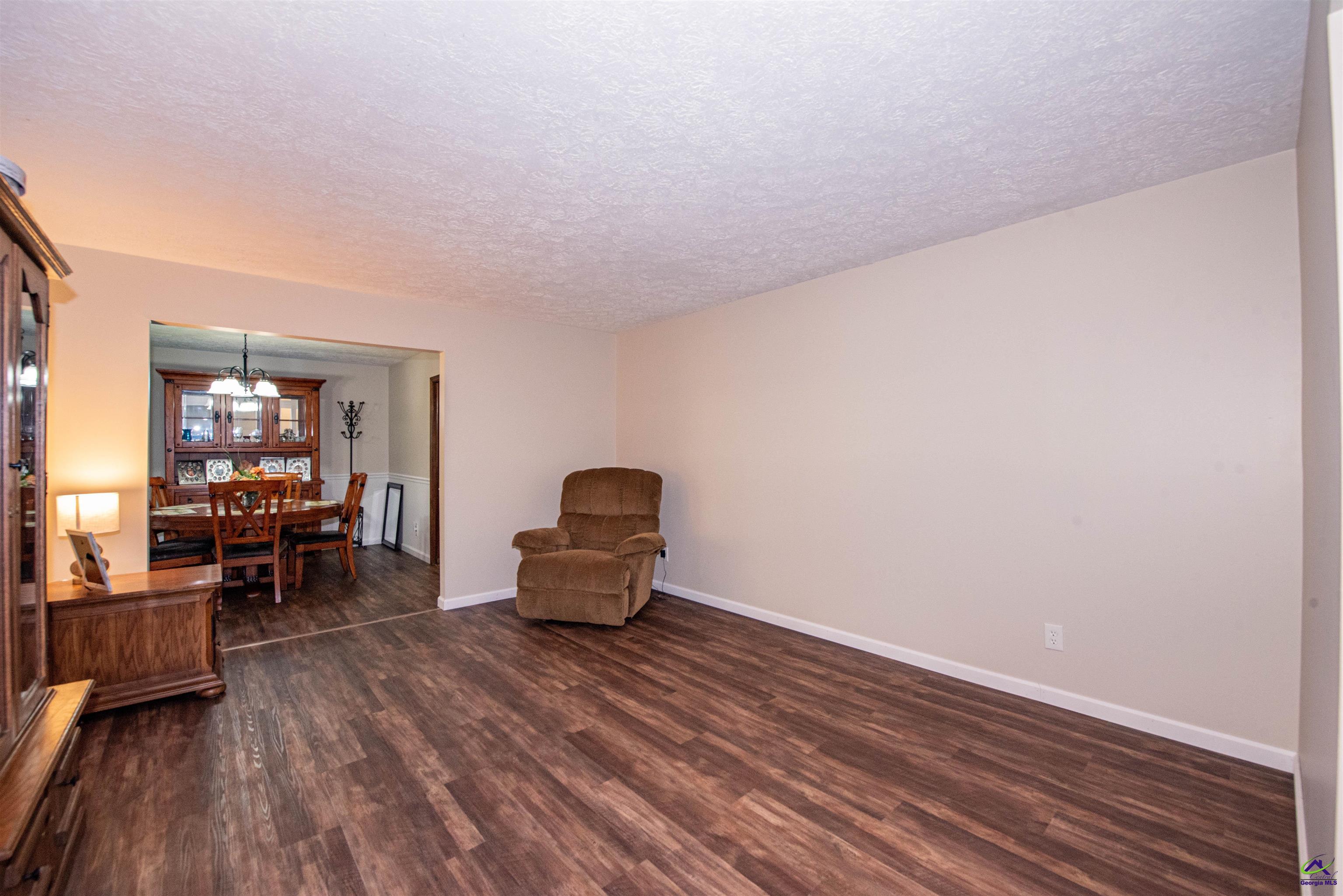 1004 Oak Ridge Drive