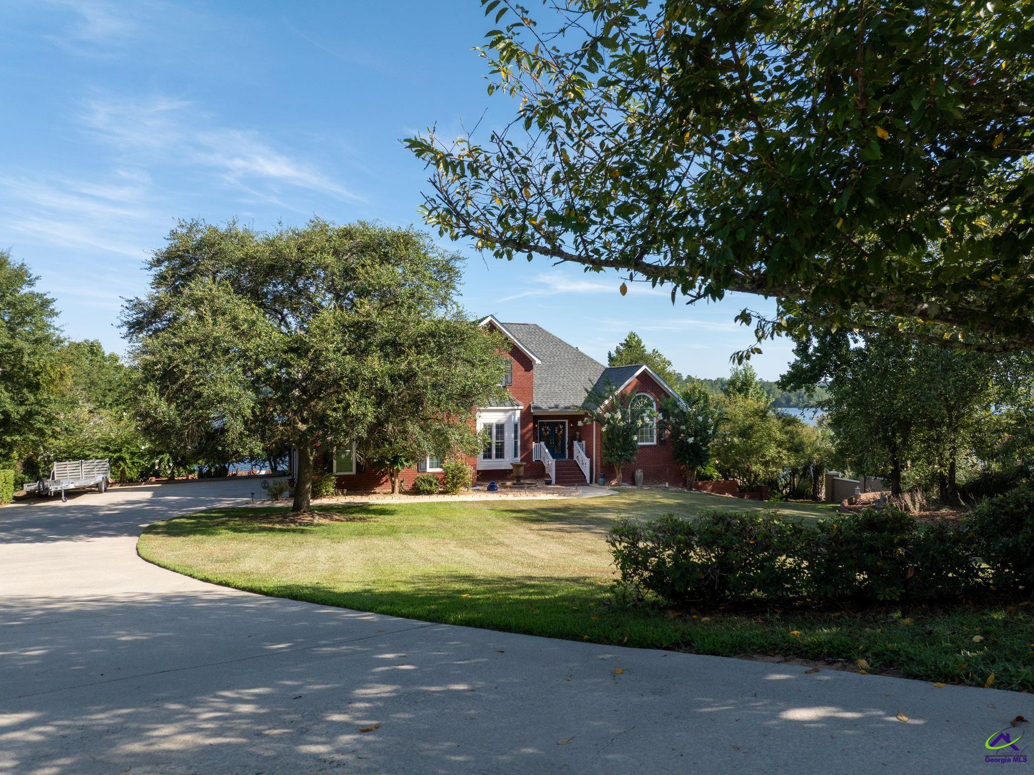 352 Hillridge Cove