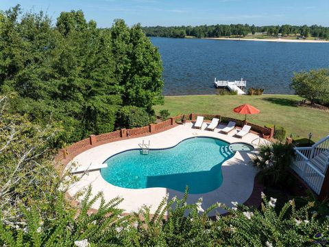352 Hillridge Cove Lizella GA 31052