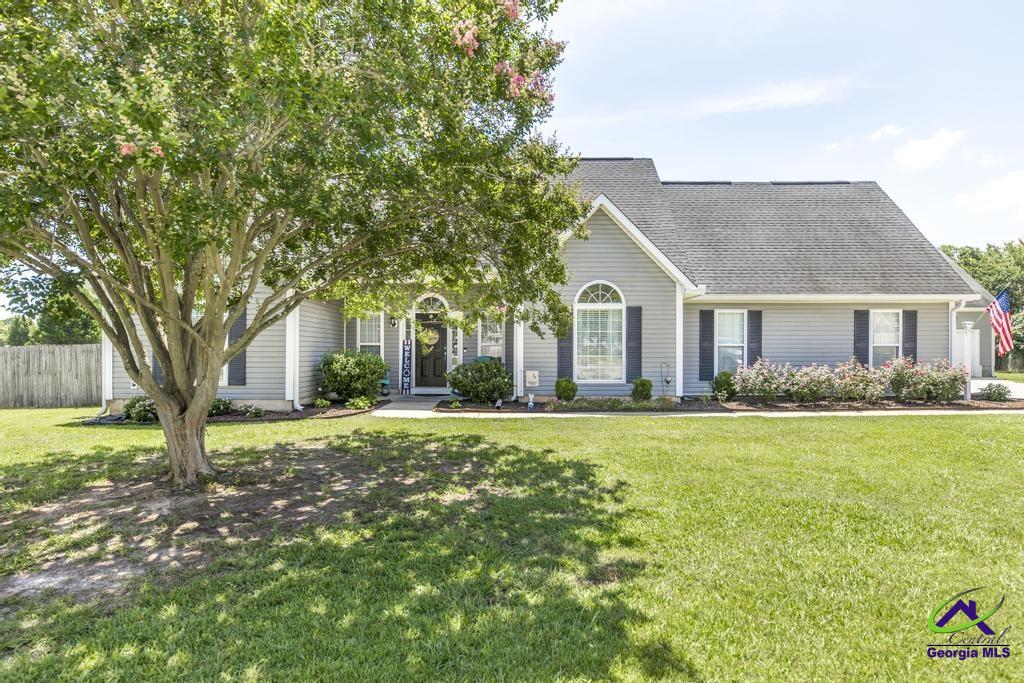 546 Grove Lane