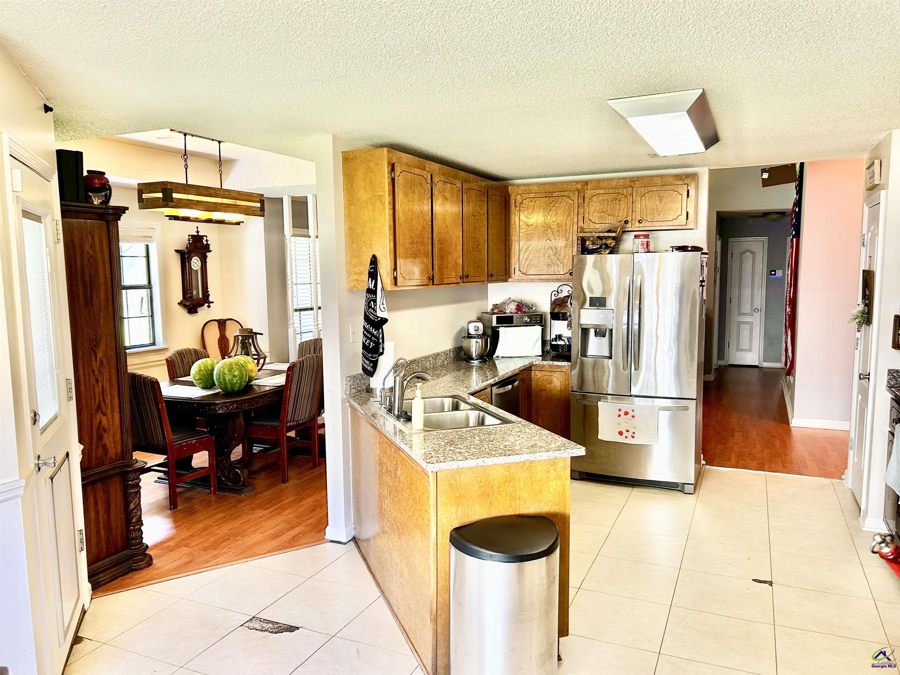 220 Crestwood Circle