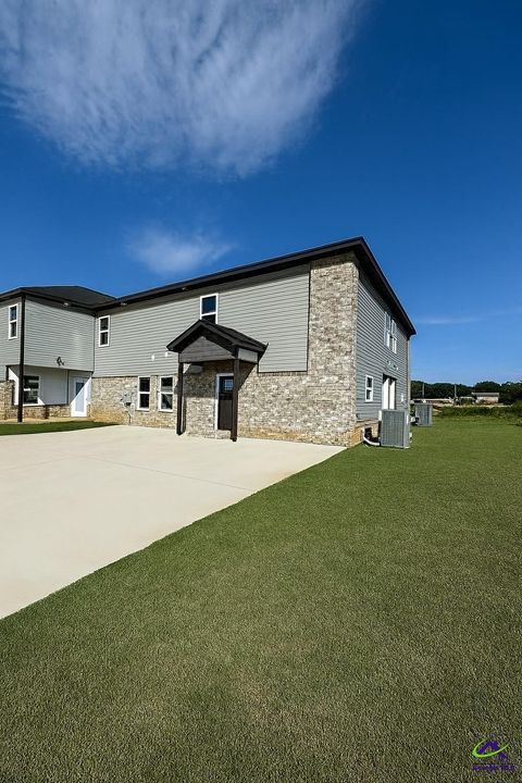 238 Beau Claire Circle Byron GA 31008