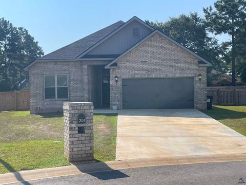 204 Susanne's Retreat Perry GA 31069
