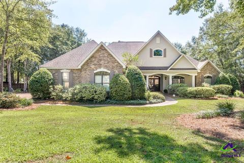 210 Jasmine Way Bonaire GA 31005