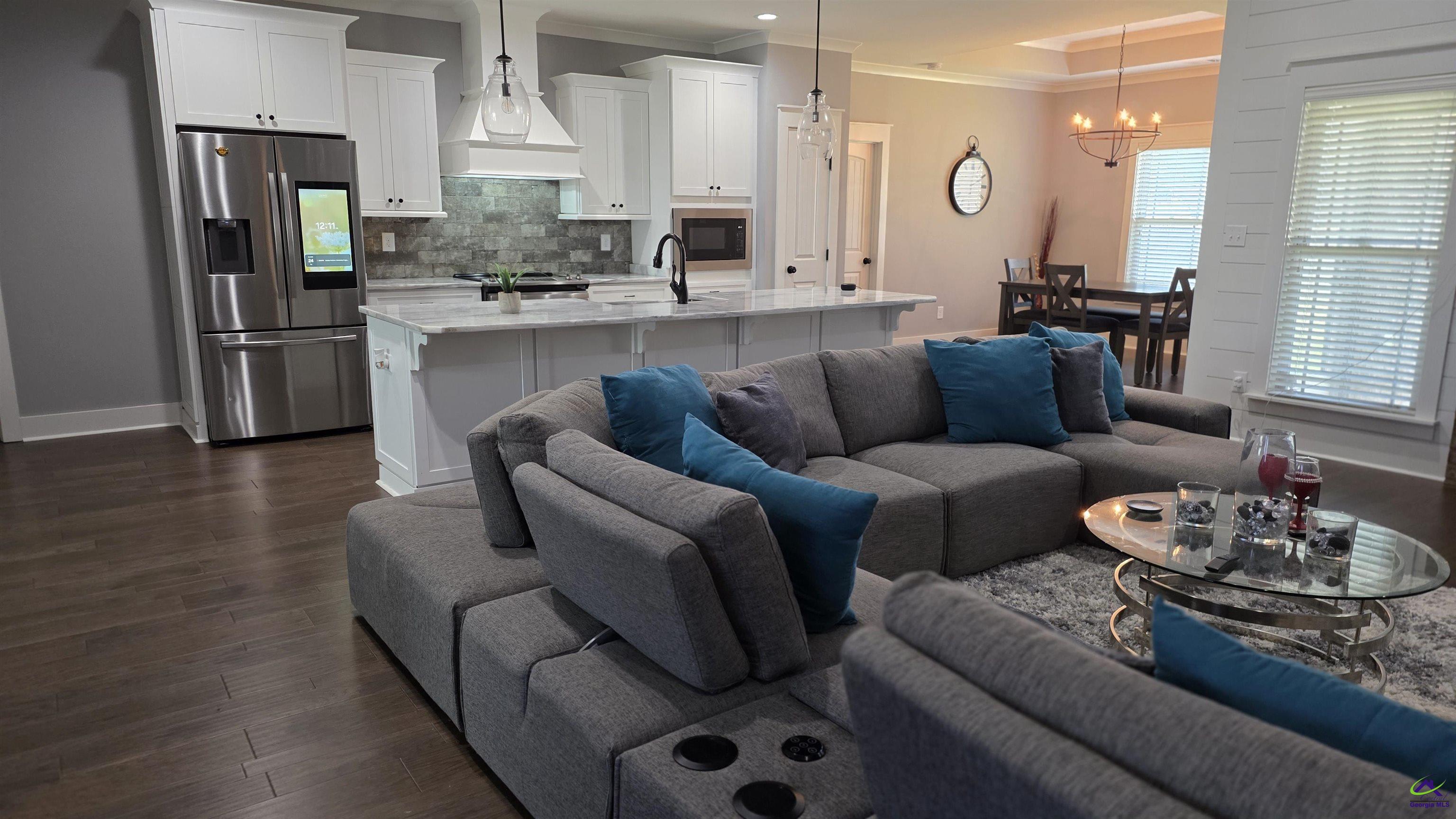 118 Brook Hollow Court