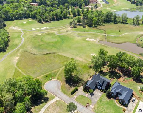 60 Charleston Circle Hawkinsville GA 31036