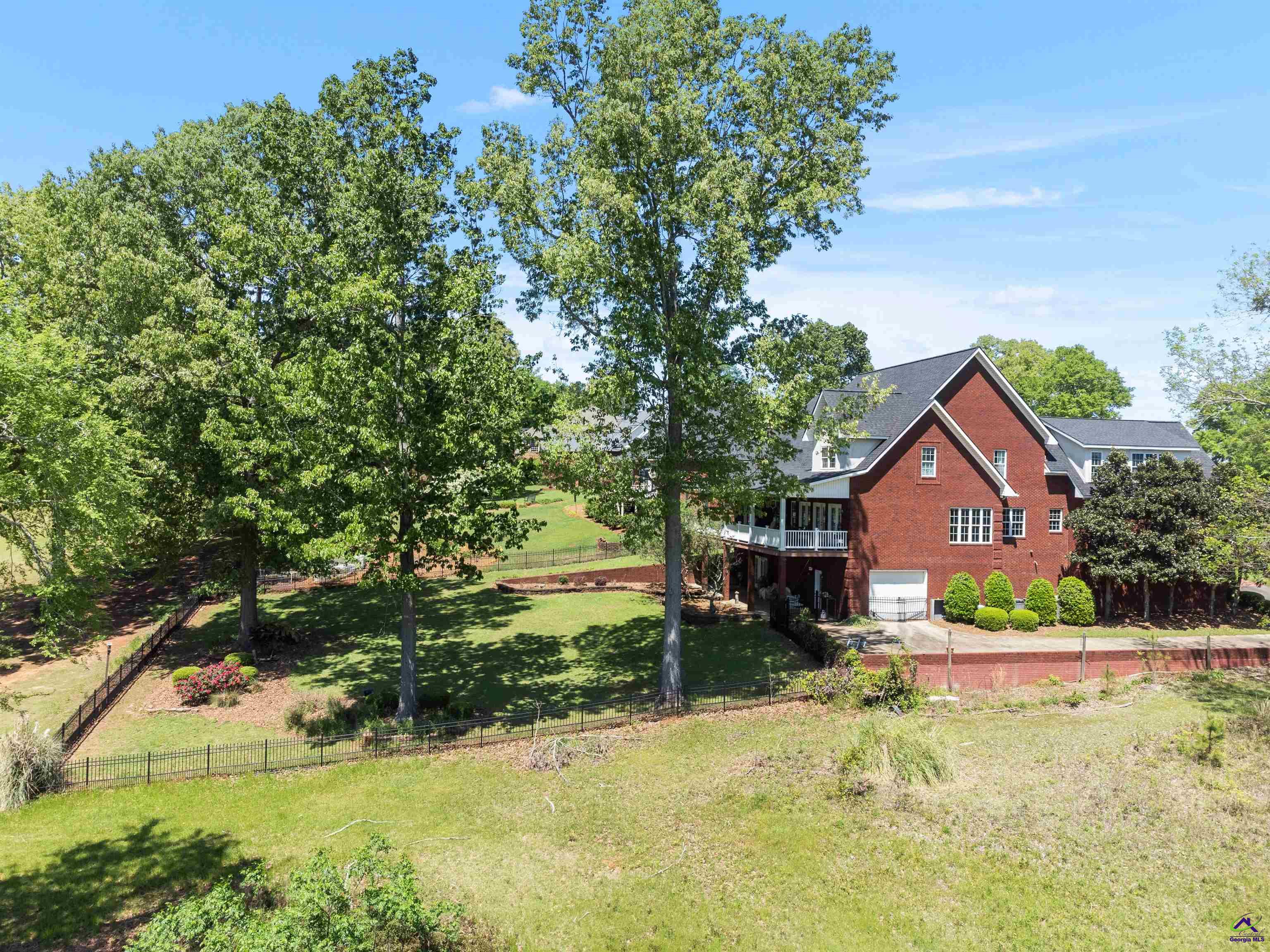 60 Charleston Circle