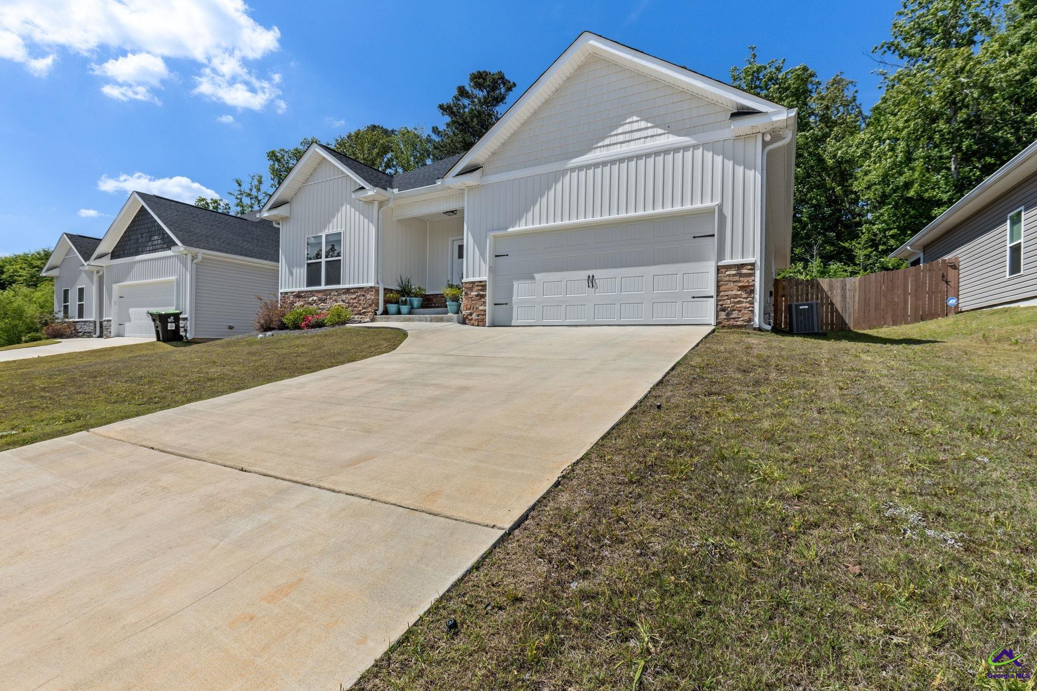 119 Garrett Lane