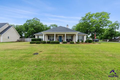 222 DUKE Lane Kathleen GA 31047