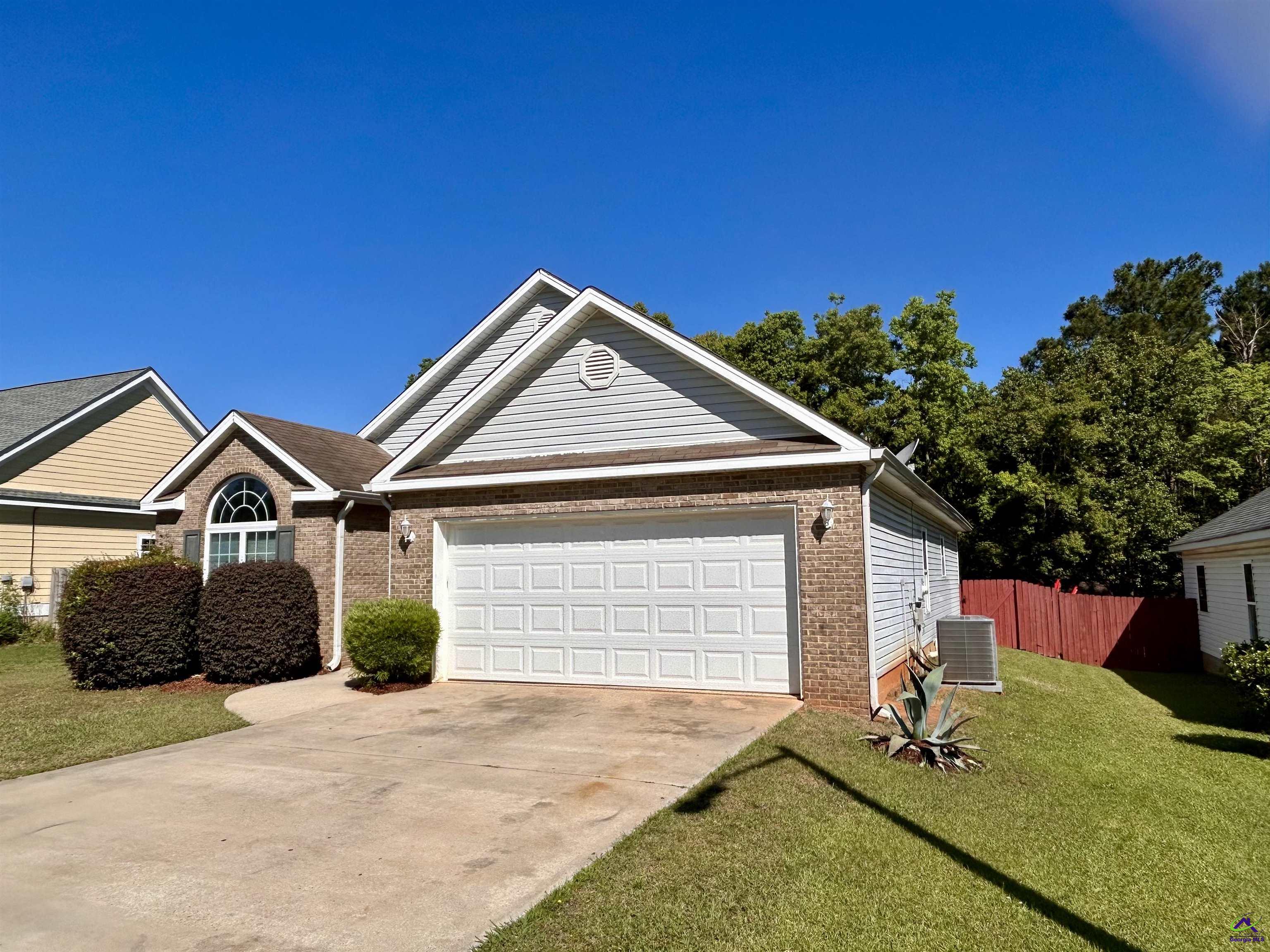 220 Gray Fox Crossing