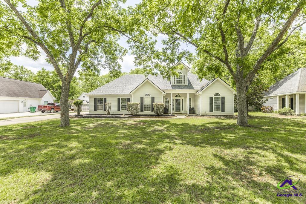 518 Grove Lane