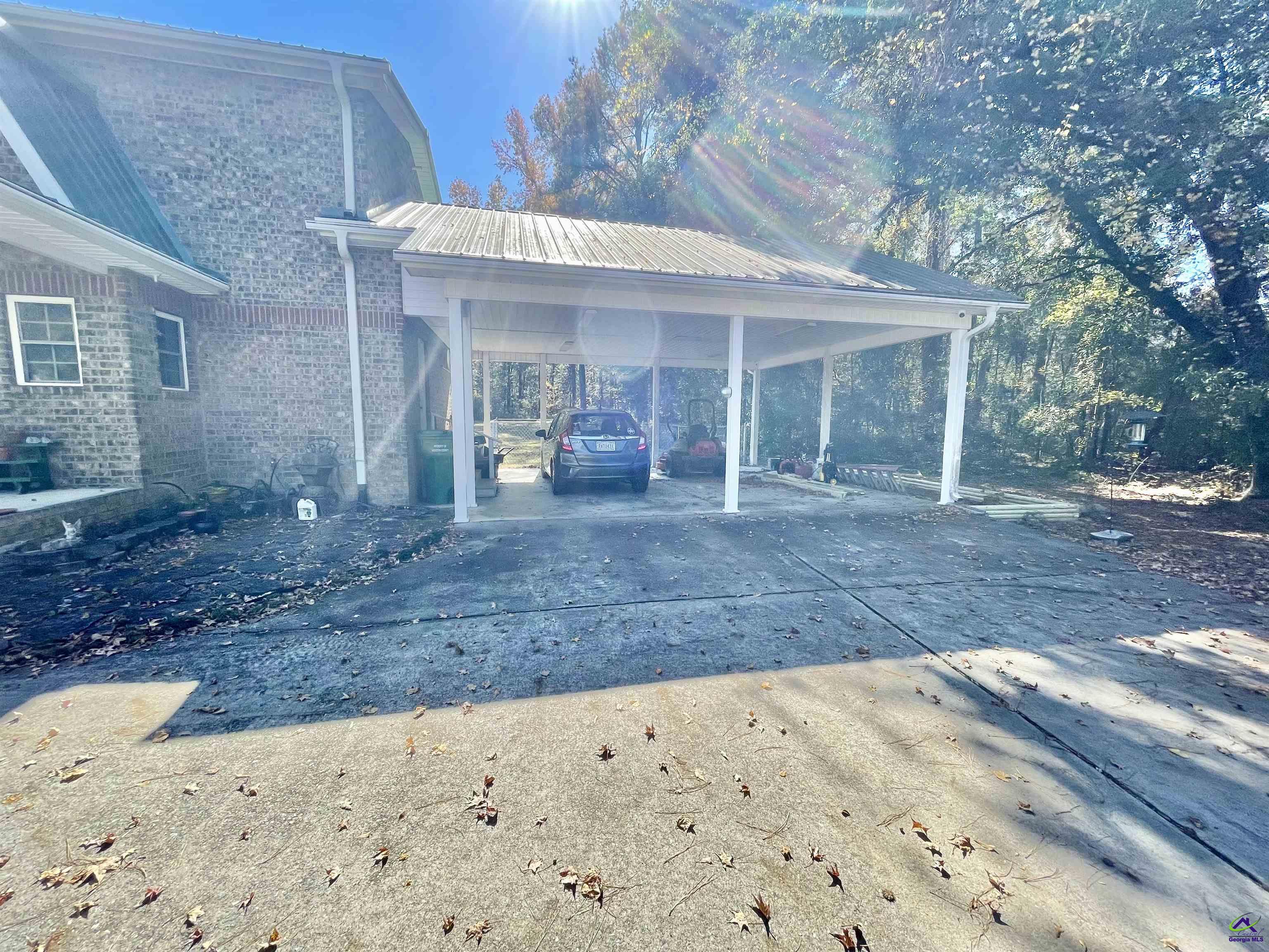 98 Waterfront Way
