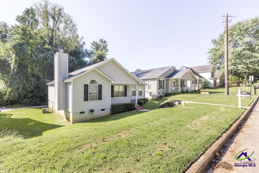 853 Parkview Drive