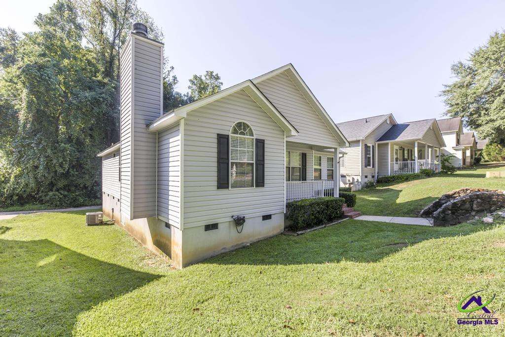 853 Parkview Drive