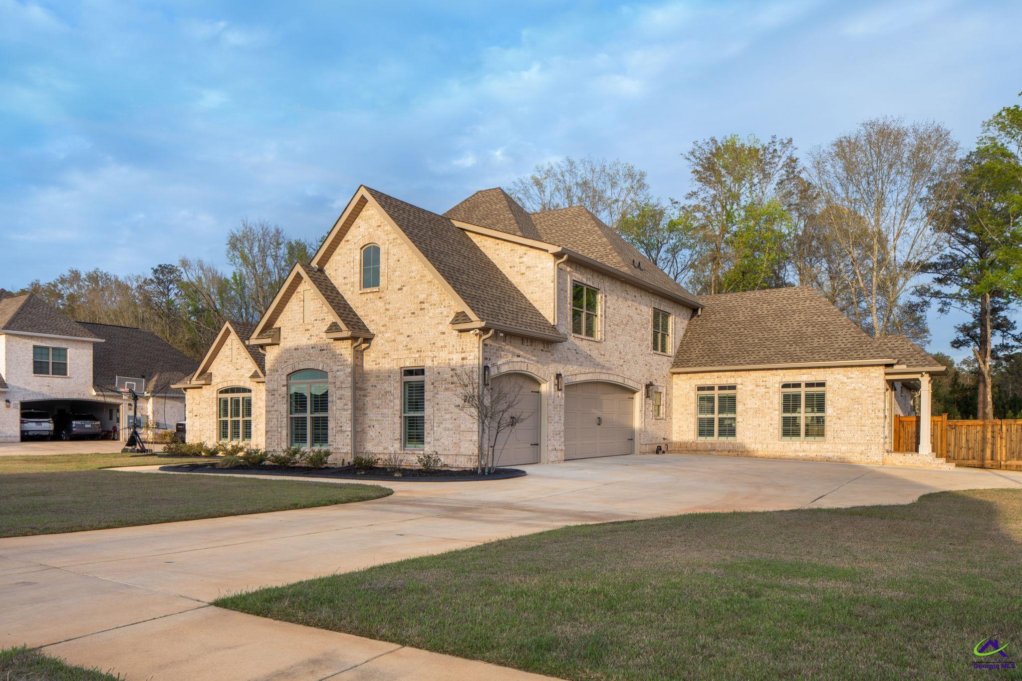 217 Bristleleaf Path