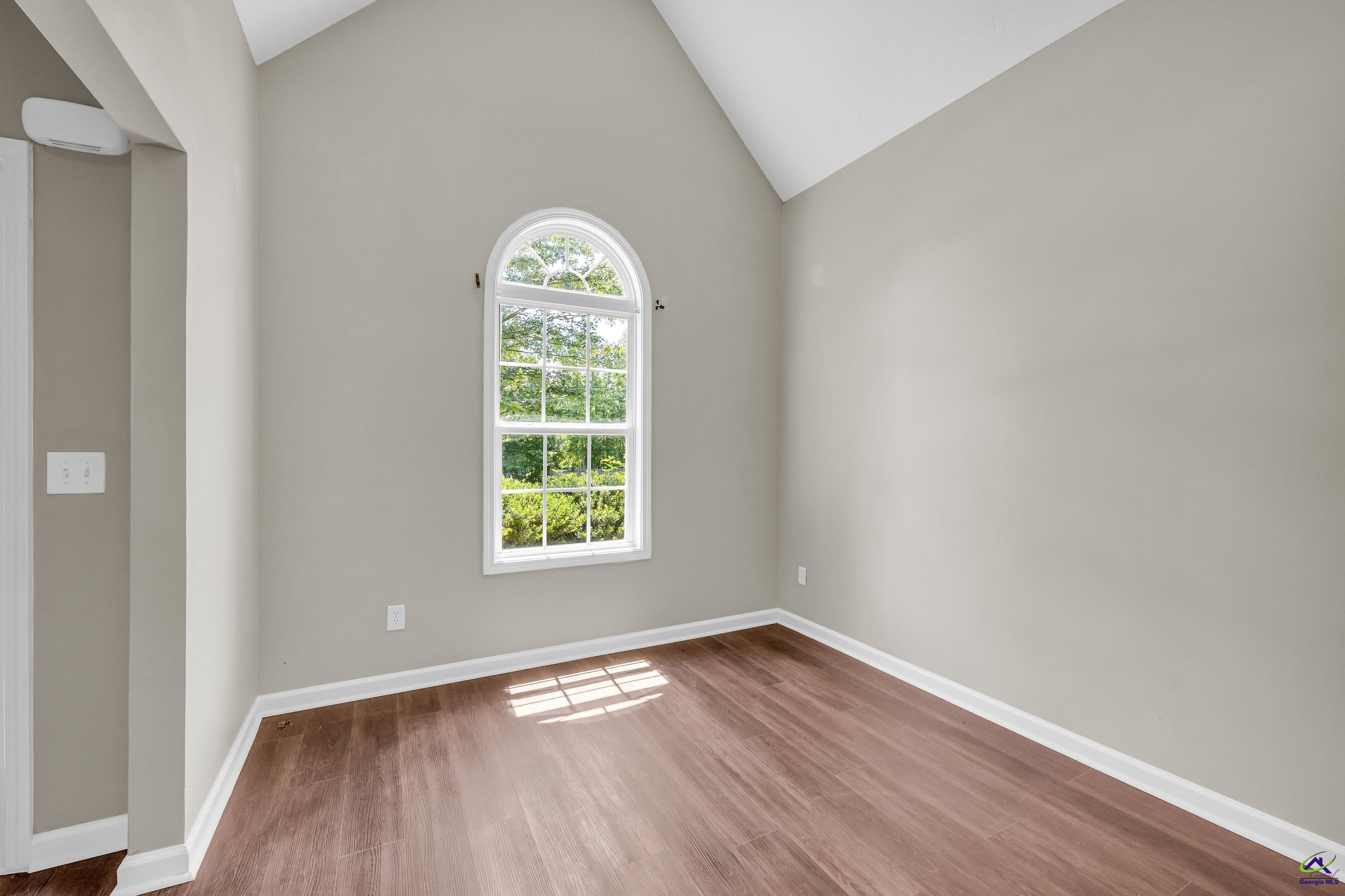 156 Northwood Dr