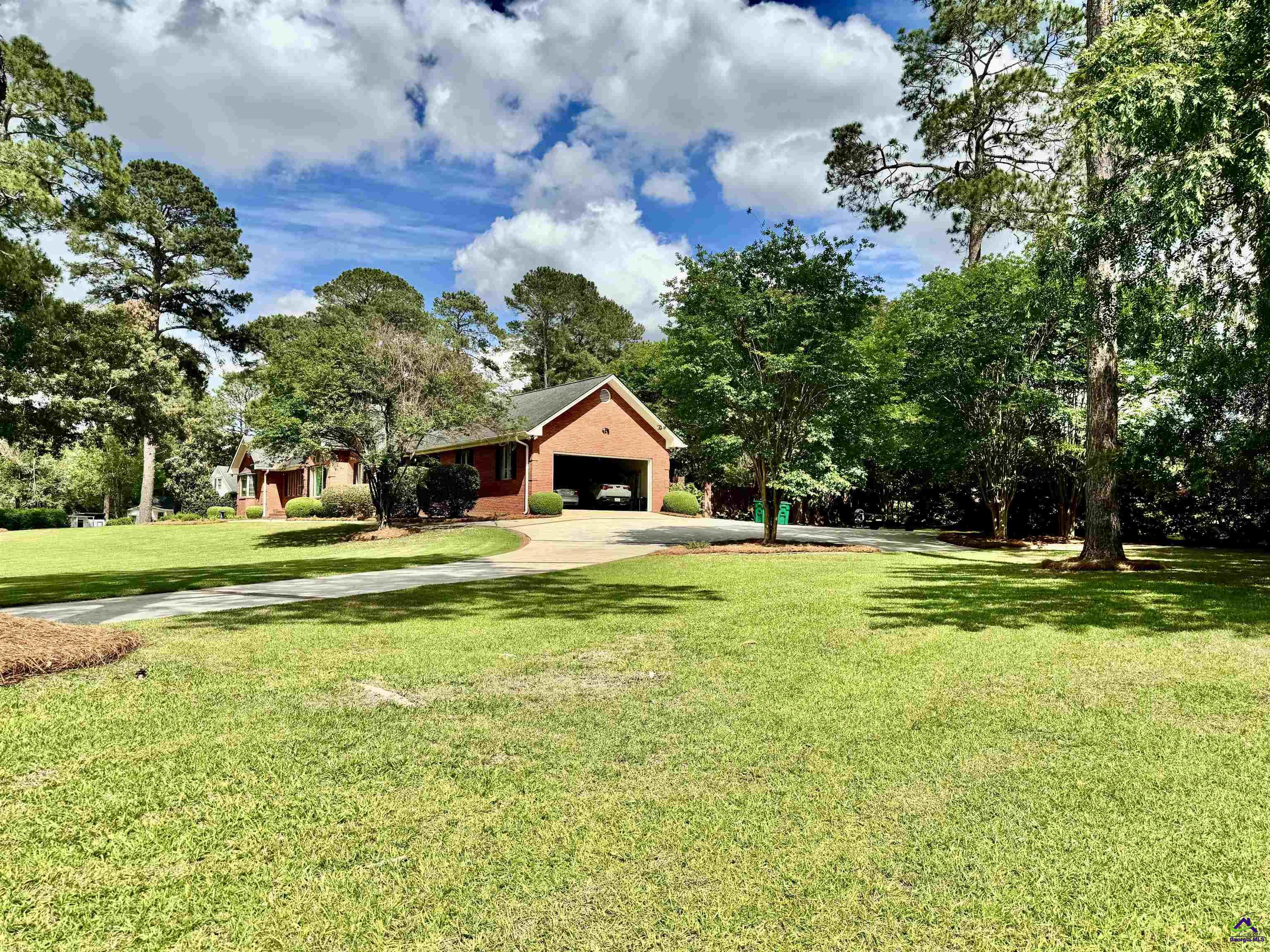 102 Oakatee Court