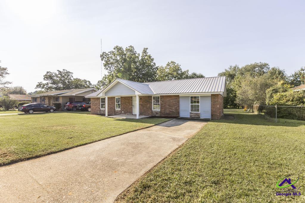 112 CASCADE Circle