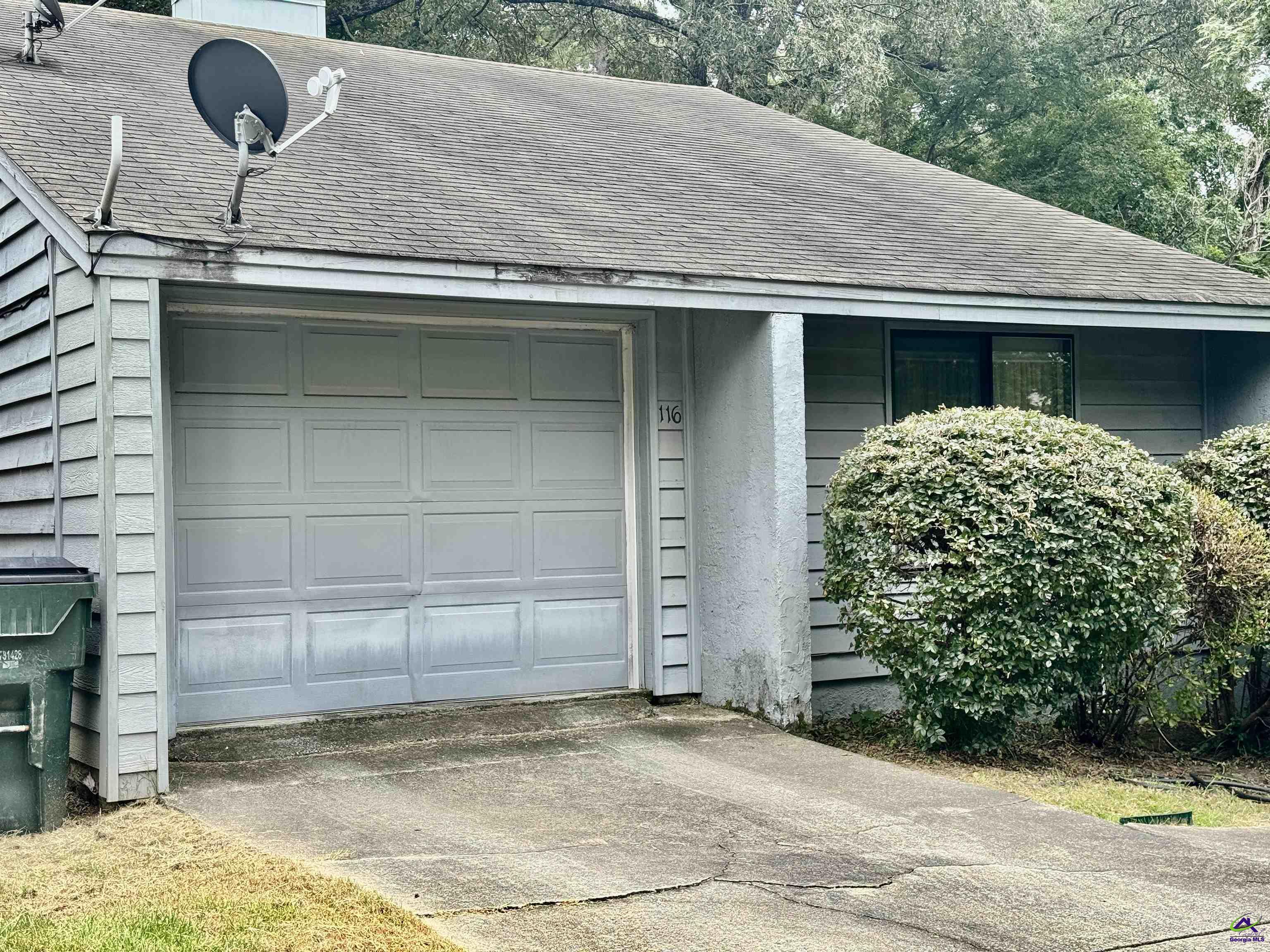 116 Lake Pointe Drive Drive