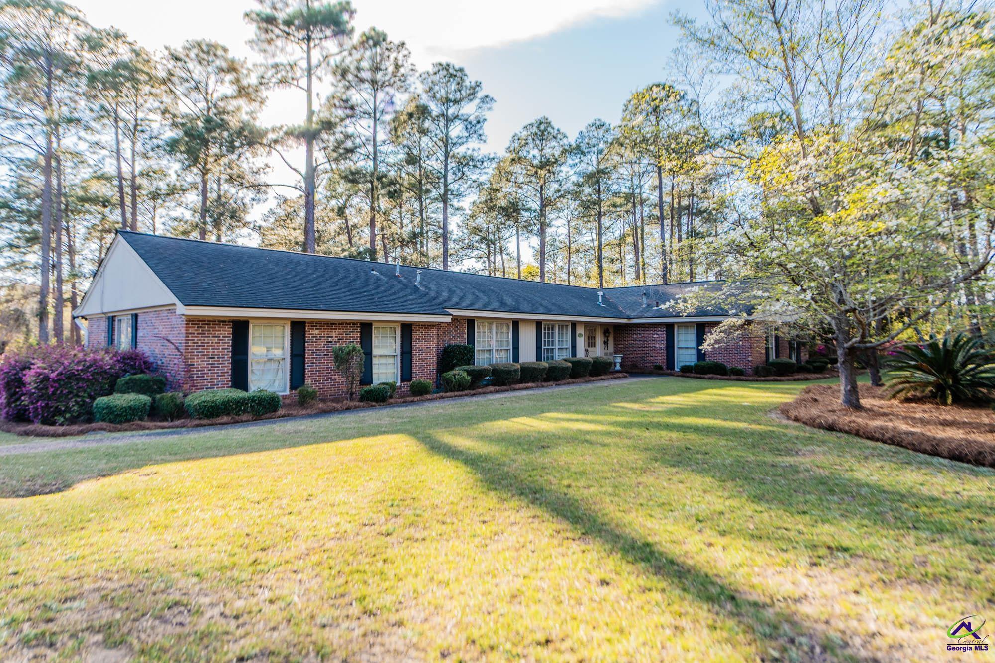 5207 Forest Lake Road