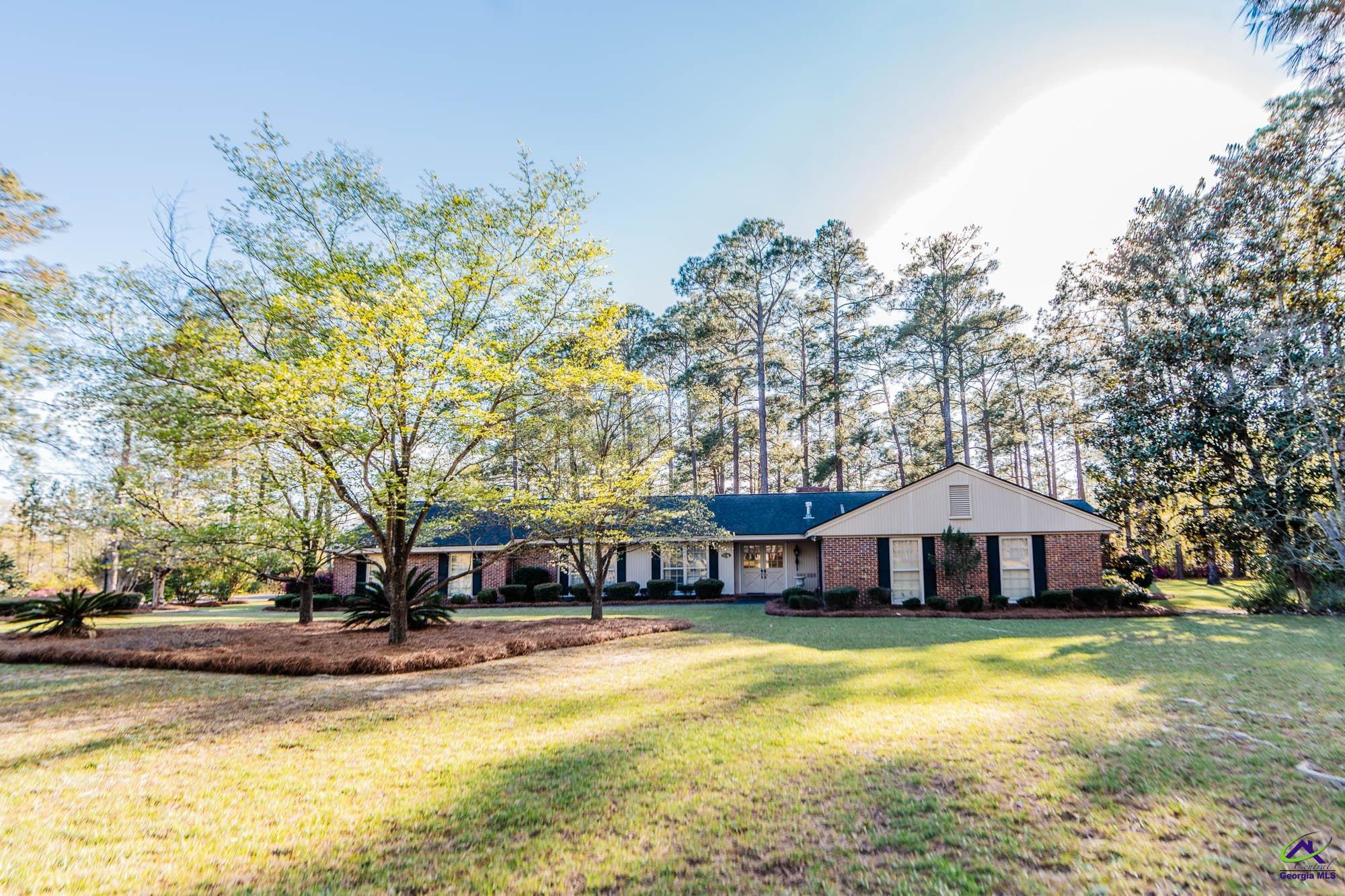 5207 Forest Lake Road