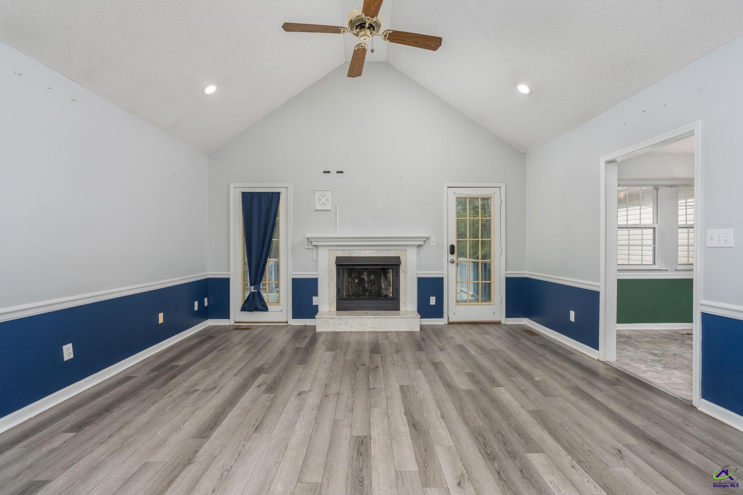 804 Creekview Drive