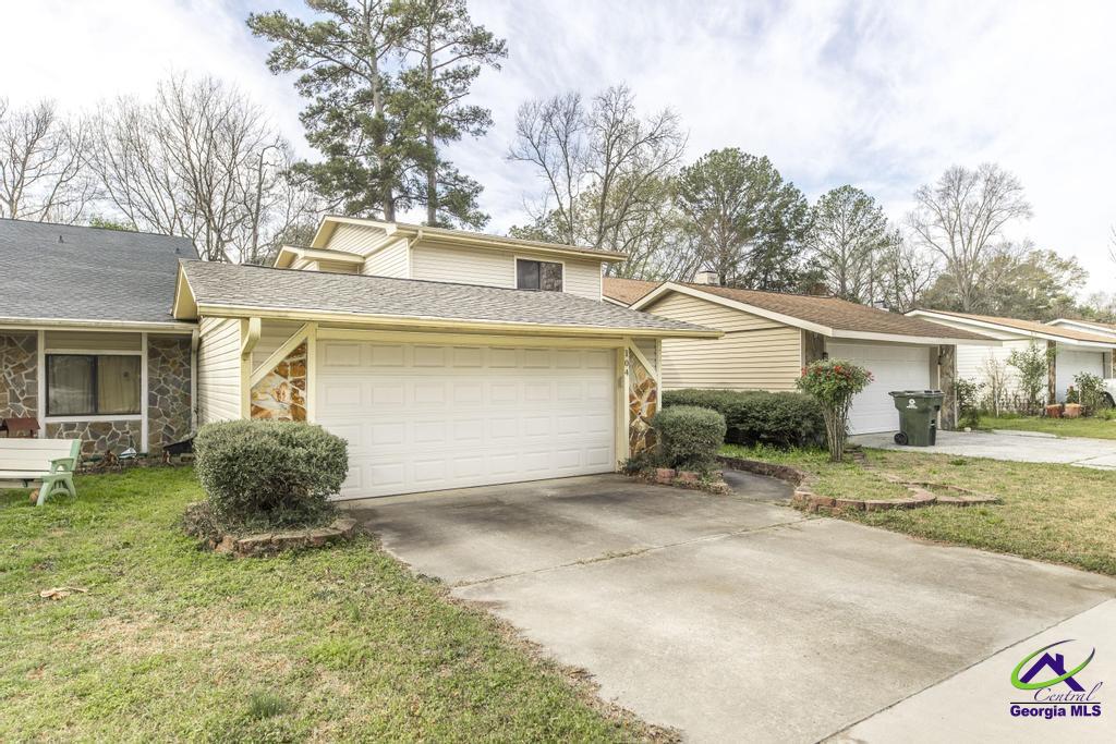 104 Pleasant Hill Court