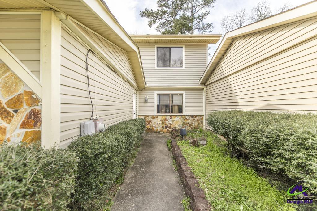 104 Pleasant Hill Court
