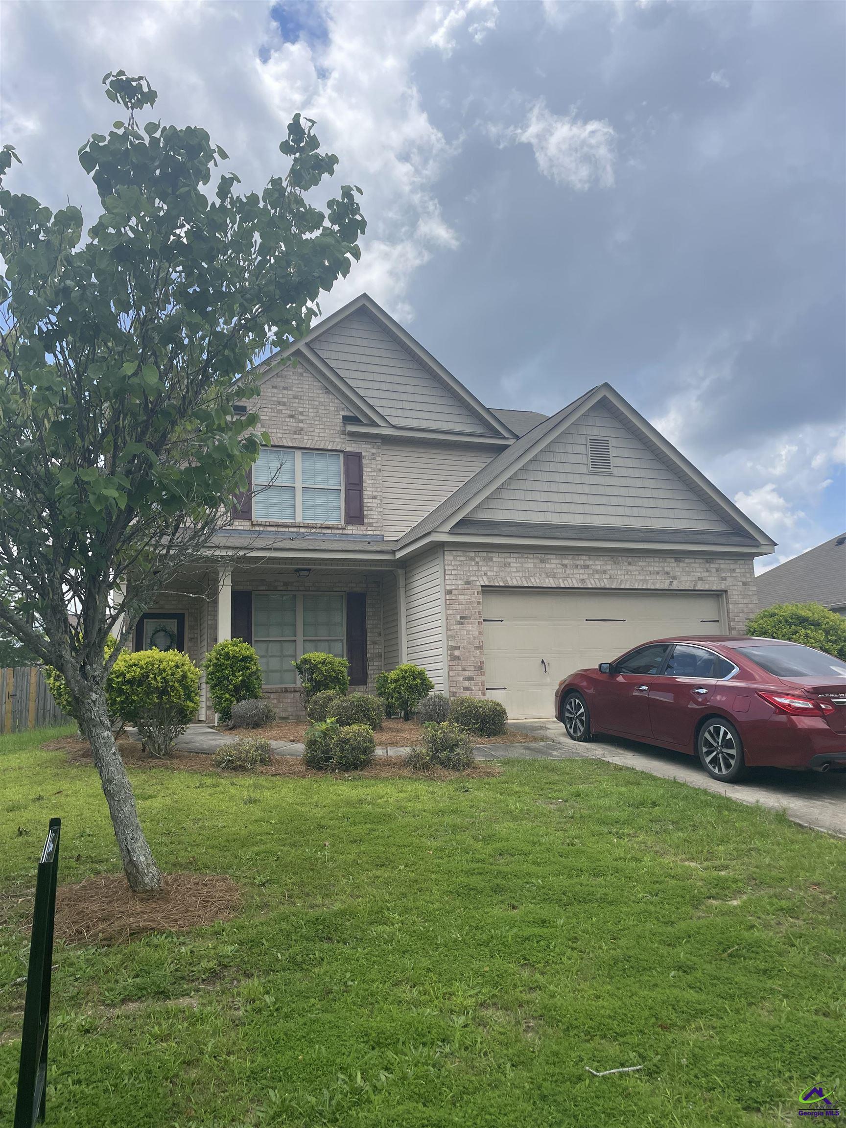 112 Abelia Lane