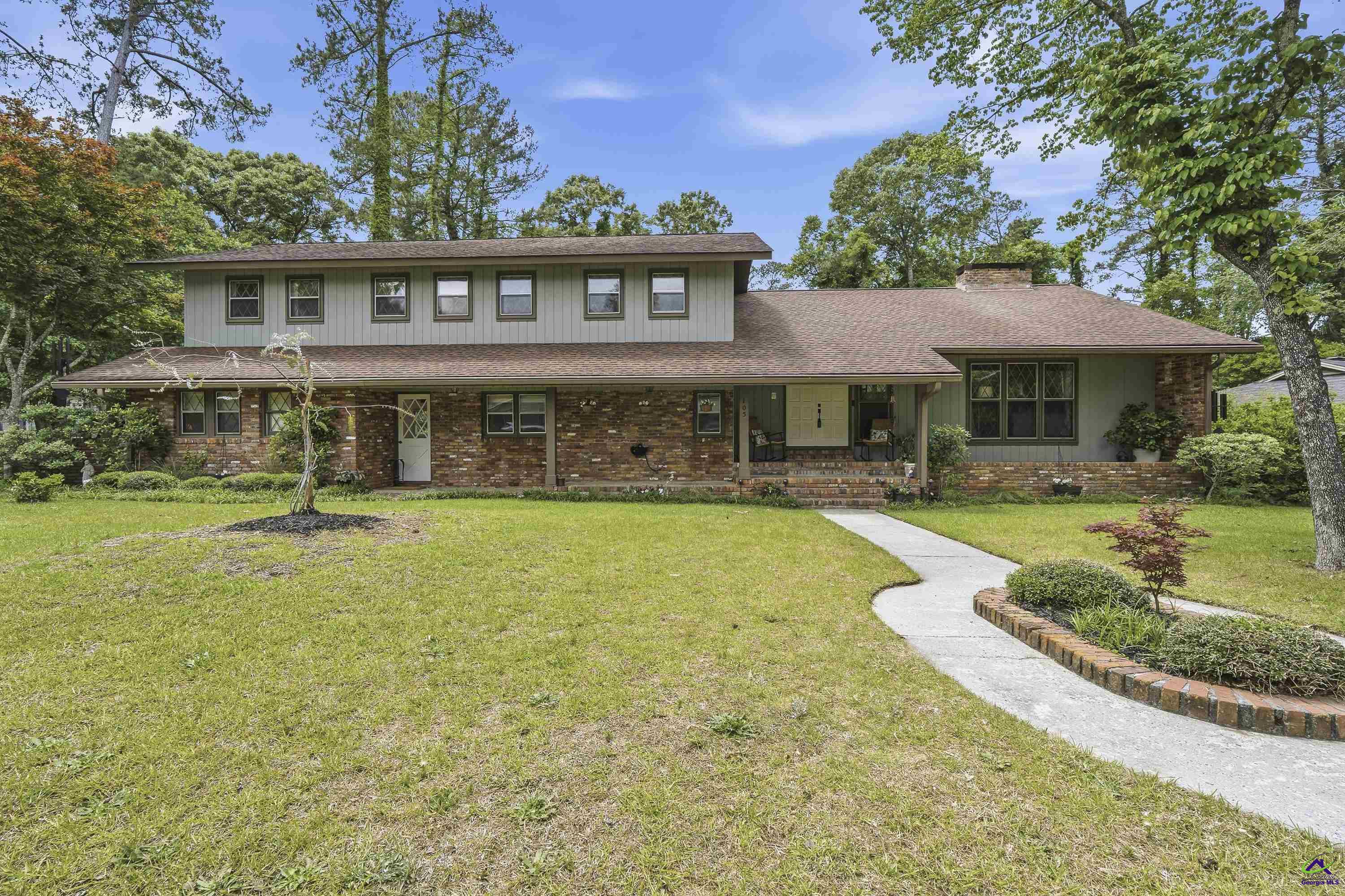 105 Fox Glen Drive