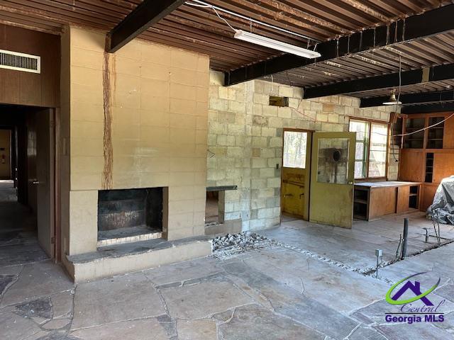 1831 Upper River Road