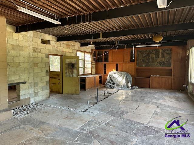 1831 Upper River Road